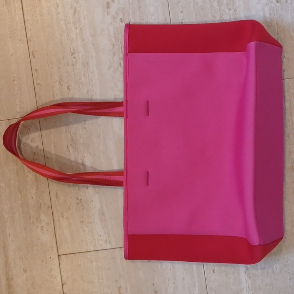 Summersalt Stylish Red/Pink Color Block Neoprene Pool/Beach Tote